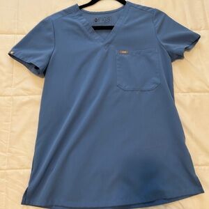 FIGS Catarina Scrub Top